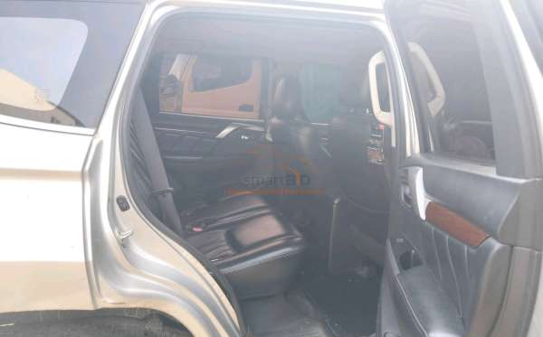 MITSUBISHI PAJERO SPORT DAKAR 2.4 (4x2) AT
