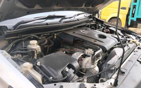 MITSUBISHI PAJERO SPORT DAKAR 2.4 (4x2) AT