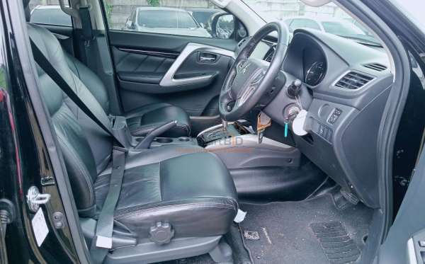 MITSUBISHI PAJERO SPORT 2.5L EXCEED (4X2)