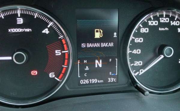 MITSUBISHI PAJERO SPORT 2.5L EXCEED (4X2)