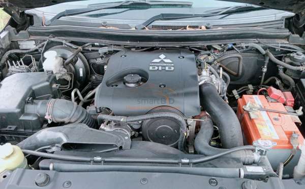 MITSUBISHI PAJERO SPORT 2.5L EXCEED (4X2)
