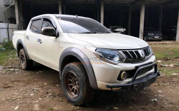MITSUBISHI DC GLS 4X4