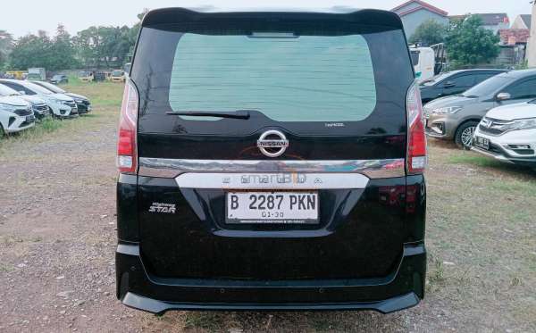 NISSAN SERENA HIGWAY STAR 2.0