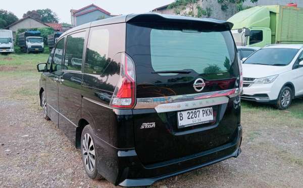 NISSAN SERENA HIGWAY STAR 2.0