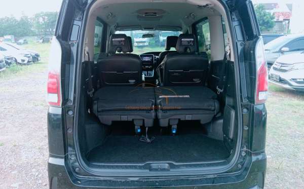 NISSAN SERENA HIGWAY STAR 2.0