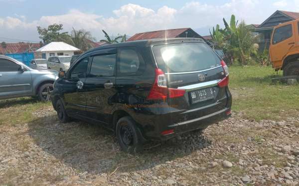 TOYOTA AVANZA