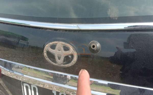 TOYOTA AVANZA