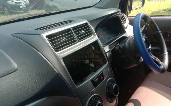 TOYOTA AVANZA