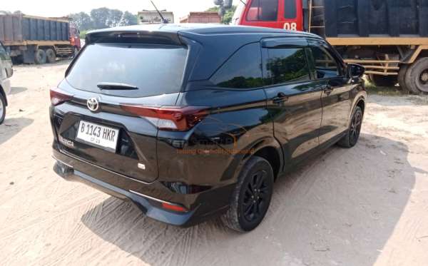 TOYOTA AVANZA E
