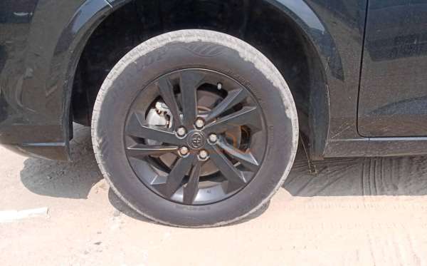 TOYOTA AVANZA E