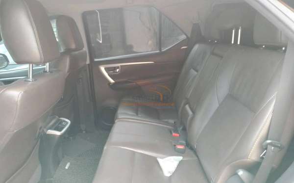 TOYOTA FORTUNER 2.4 VRZ