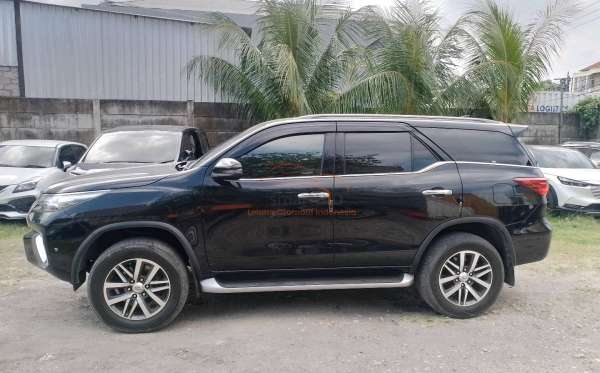 TOYOTA FORTUNER 2.4 VRZ