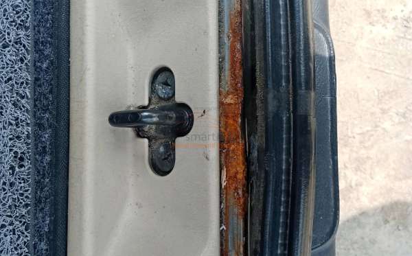 TOYOTA INNOVA V