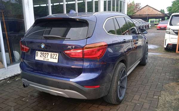 BMW X1 SDRIVE 18I