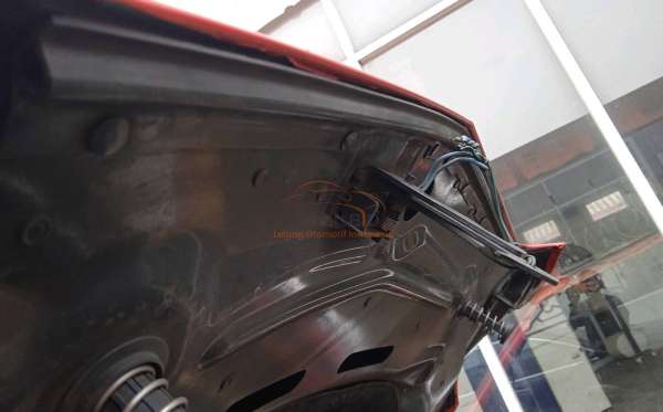 MERCEDES BENZ E 250 CGI