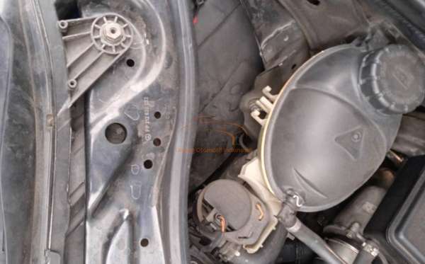 MERCEDES BENZ E 250 CGI