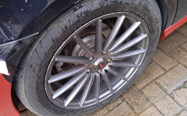 MERCEDES BENZ E 250 CGI