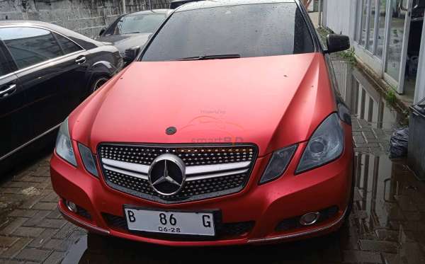 MERCEDES BENZ E 250 CGI