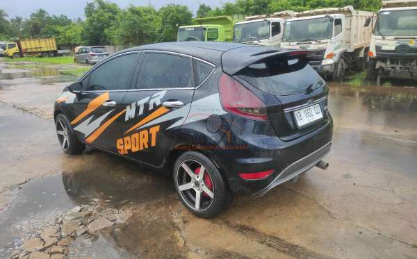 FORD FIESTA1.6L AT S