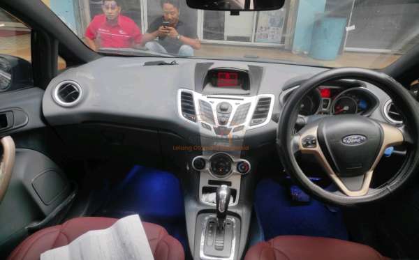 FORD FIESTA1.6L AT S