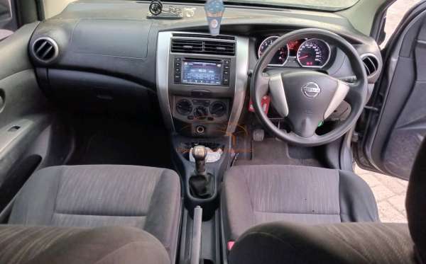 NISSAN GRAND LIVINA 1.5 X – GEAR