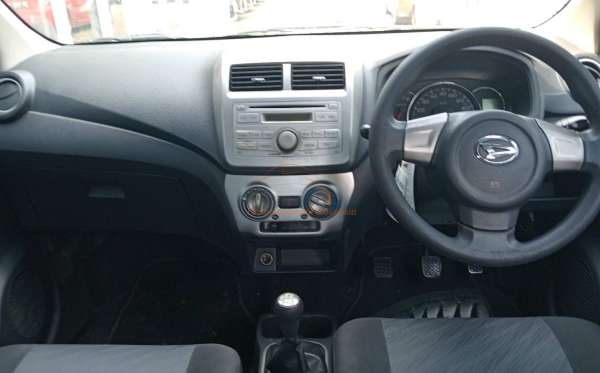 DAIHATSU AYLA 1.0 X