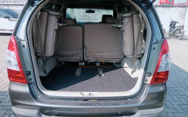 TOYOTA KIJANG INNOVA G