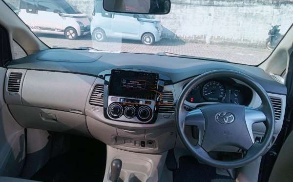 TOYOTA KIJANG INNOVA G