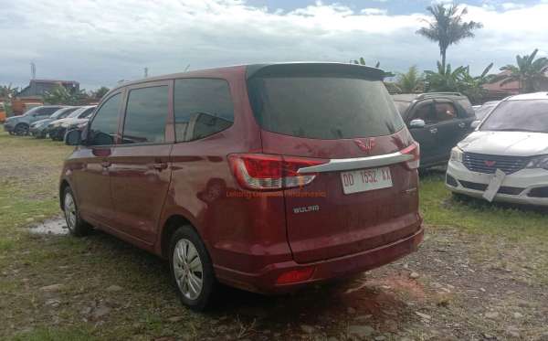 WULING CONFERO