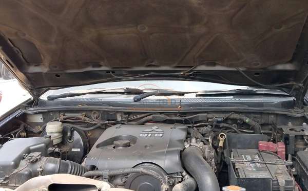 MITSUBISHI PAJERO SPORT 2.5 HP (4X2) A/T