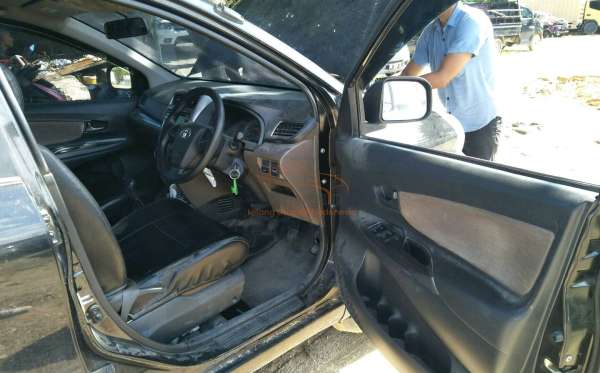 TOYOTA  AVANZA  1.3 G