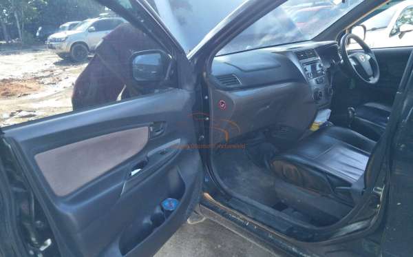 TOYOTA  AVANZA  1.3 G