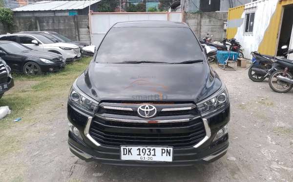 TOYOTA  INNOVA  VENTURER