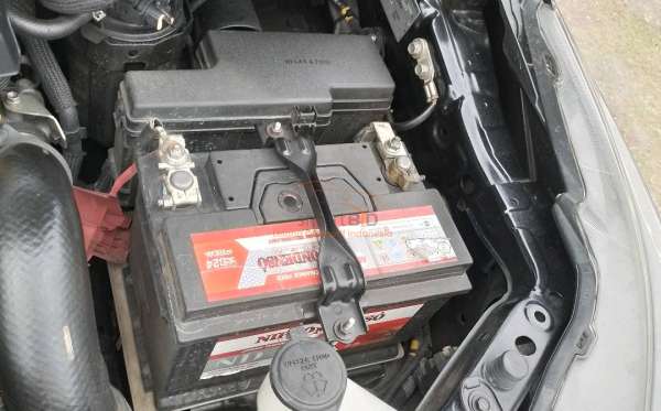 TOYOTA  INNOVA  VENTURER