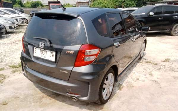 HONDA JAZZ GE8 1.5 E