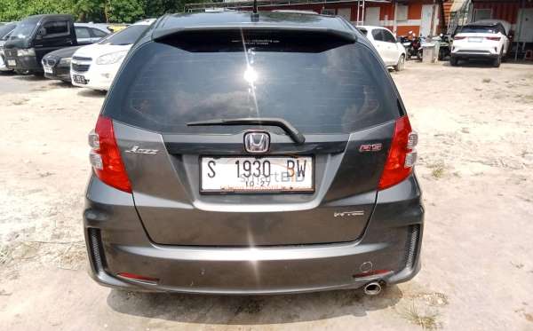 HONDA JAZZ GE8 1.5 E