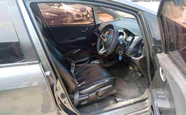 HONDA JAZZ GE8 1.5 E