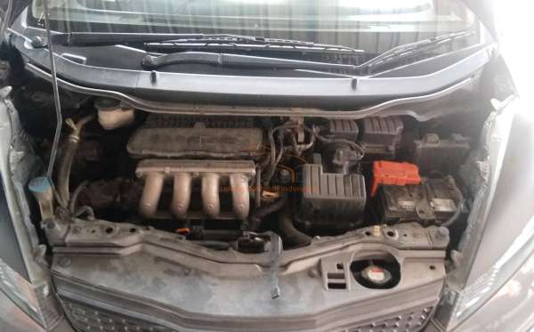 HONDA JAZZ GE8 1.5 E