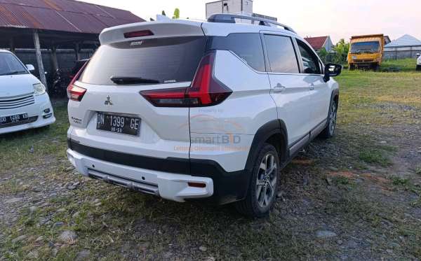 MITSUBISHI XPANDER