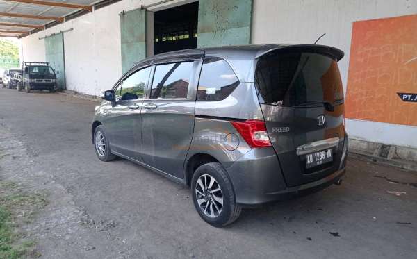 HONDA FREED GB3 1.5 E