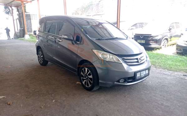 HONDA FREED GB3 1.5 E