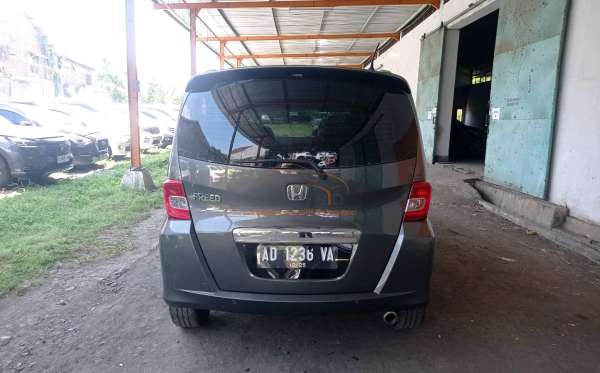 HONDA FREED GB3 1.5 E