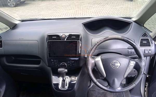 NISSAN SERENA HIGHWAY STAR