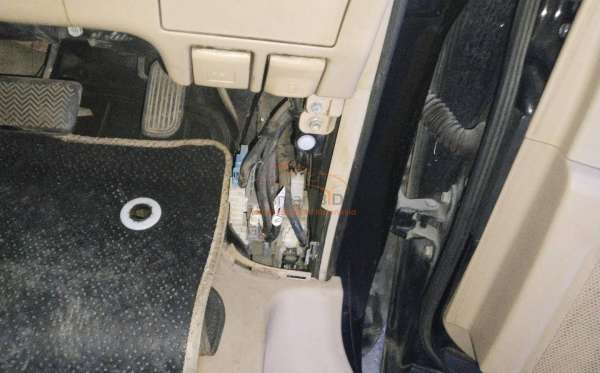 TOYOTA ALPHARD 2.4 X