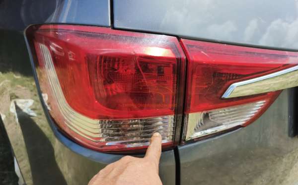 WULING CONFERO 1.5 DB MY (4X2)