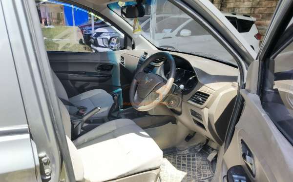 WULING CONFERO 1.5 DB MY (4X2)