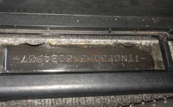 TOYOTA ALPHARD 2.5 G