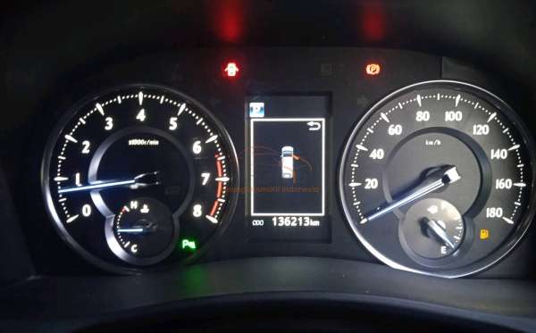 TOYOTA ALPHARD 2.5 G