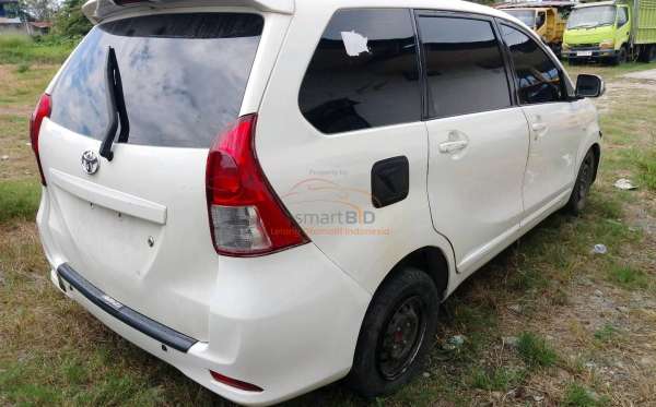 TOYOTA AVANZA