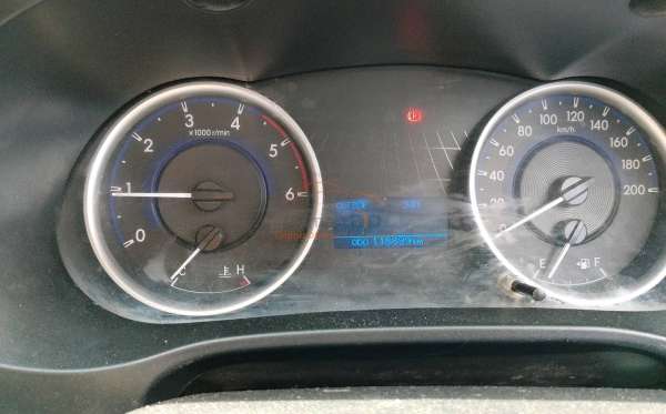 TOYOTA HILUX 2.4G DC 4X4